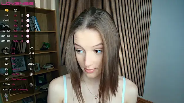 LianneBynon online show from 07/09/26, 09:24