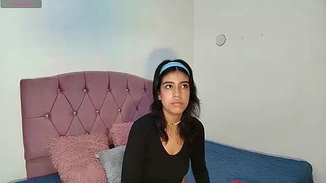 Kalyra 17 online show from 04/14/26, 11:38