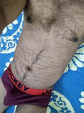 Romantic boy143 online show from 07/08/26, 08:24