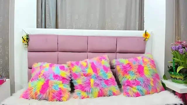 Snapshot of Keiry_Paloma chatting on 02/12/26, 01:28 Keiry Paloma online show from 02/12/26, 01:28