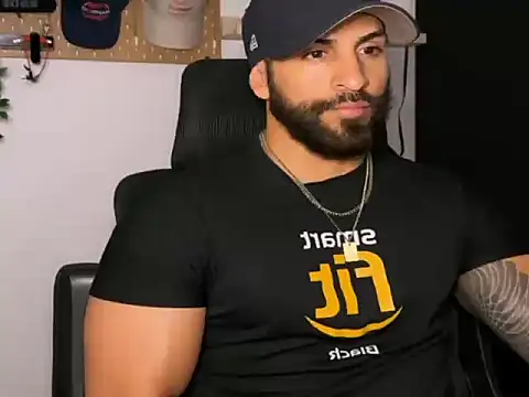 Snapshot of SamDornan51 chatting on 02/04/26, 12:38 SamDornan51 online show from 02/04/26, 12:38