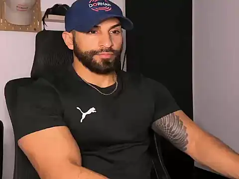 Snapshot of SamDornan51 chatting on 02/12/26, 12:27 SamDornan51 online show from 02/12/26, 12:27