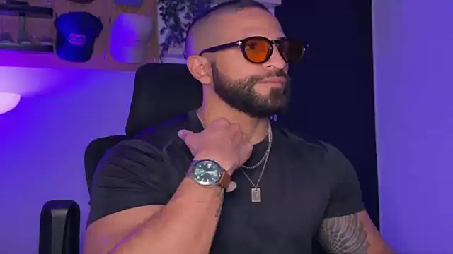 SamDornan51 online show from 04/05/26, 01:03