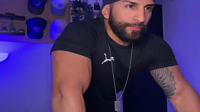 SamDornan51 online show from 04/12/26, 02:27