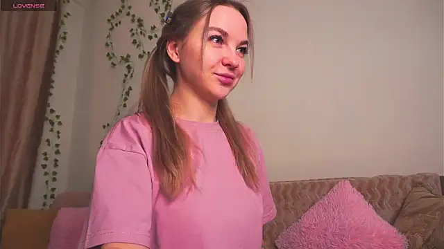 AricaPetties online show from 02/06/26, 06:55