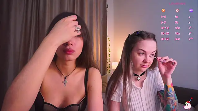 AricaPetties online show from 04/03/26, 08:23