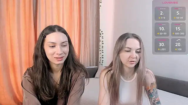 AricaPetties online show from 04/13/26, 10:32