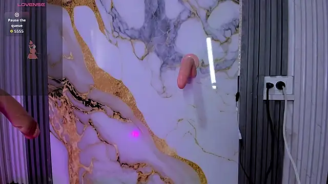 mlucreciasucker303av online show from 03/17/26, 07:39