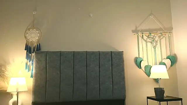 Snapshot of NatalyGuzman26 chatting on 03/10/26, 01:21 NatalyGuzman26 online show from 03/10/26, 01:21