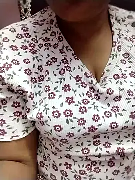 priya  sexxyy online show from 04/08/26, 05:24