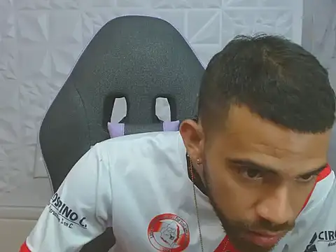 Snapshot of chacorta_ chatting on 03/10/26, 12:54 chacorta online show from 03/10/26, 12:54