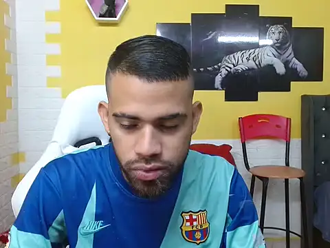 Snapshot of chacorta_ chatting on 04/14/26, 12:55 chacorta online show from 04/14/26, 12:55