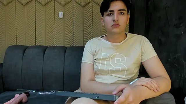 Snapshot of noahWolff_ chatting on 02/10/26, 09:24 noahWolff online show from 02/10/26, 09:24