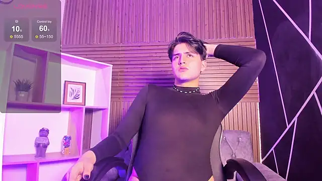 Snapshot of noahWolff_ chatting on 02/25/26, 04:33 noahWolff online show from 02/25/26, 04:33