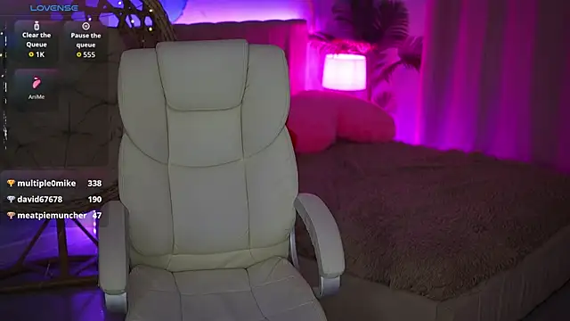 OliviaMoore  online show from 03/16/26, 05:44