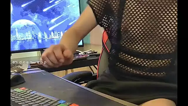 Snapshot of LovelyMeli chatting on 02/24/26, 02:04 LovelyMeli online show from 02/24/26, 02:04