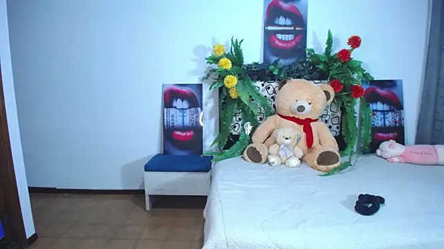 Snapshot of lika_little0 chatting on 03/01/26, 12:01 lika little0 online show from 03/01/26, 12:01