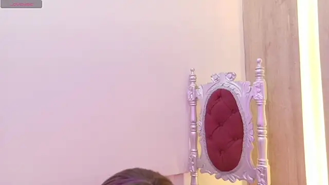 Snapshot of LeaneRous chatting on 02/02/26, 03:22 LeaneRous online show from 02/02/26, 03:22