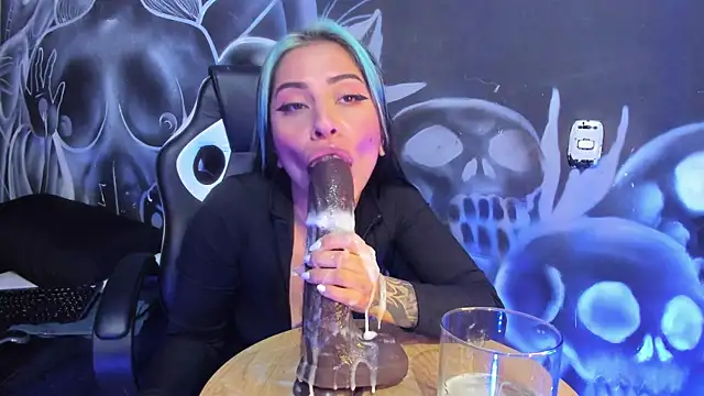 Cherry jenklins87 online show from 04/20/26, 01:14