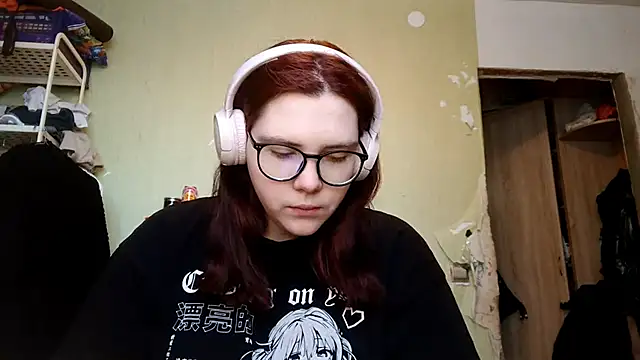 VannessaDillenbeck online show from 02/06/26, 09:23