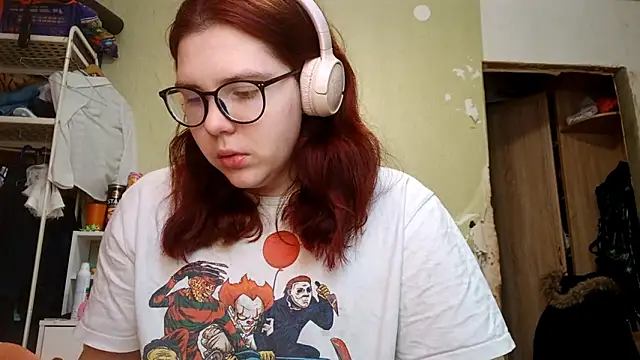 VannessaDillenbeck online show from 02/11/26, 08:30