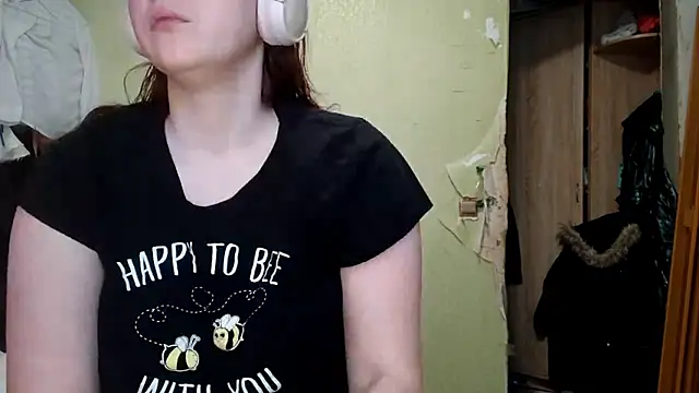 VannessaDillenbeck online show from 02/24/26, 06:11