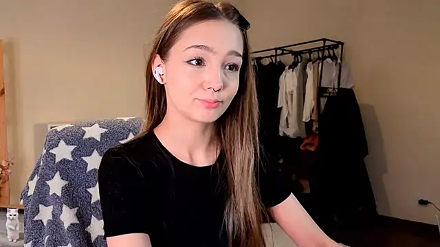 HoneyComfy online show from 04/13/26, 02:33