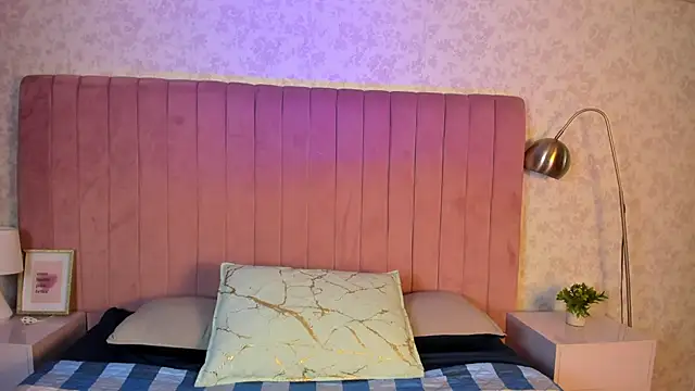 Katiawilson online show from 02/11/26, 01:16