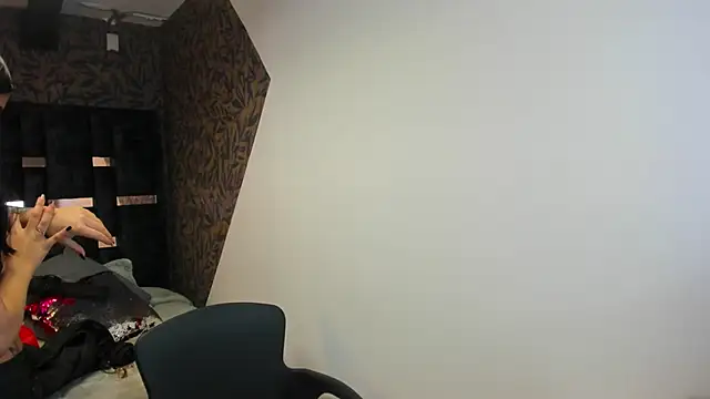 Snapshot of Emily__Cute__ chatting on 02/25/26, 12:37 Emily Cute online show from 02/25/26, 12:37