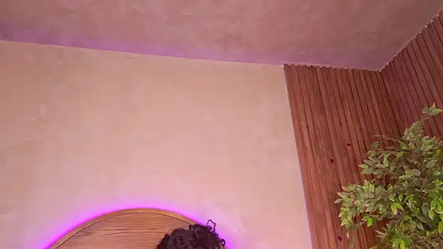 mollyjackson  online show from 07/08/26, 11:09