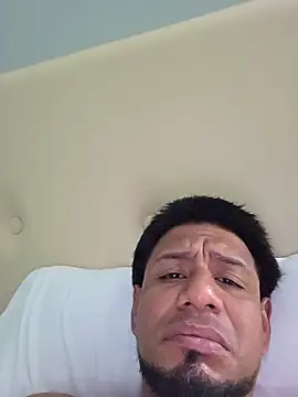 Latino1985hollywood online show from 06/16/26, 06:43