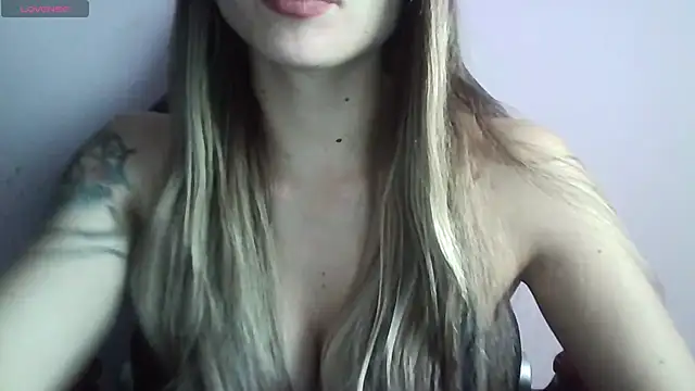 Tifanny 0a online show from 06/01/26, 09:16