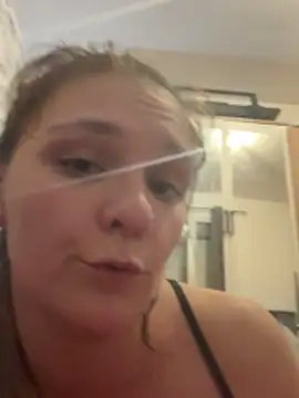 Snapshot of Ninafrisson chatting on 02/04/26, 10:04 Ninafrisson online show from 02/04/26, 10:04