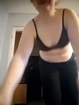 Snapshot of VitniKis chatting on 02/03/26, 06:40 VitniKis online show from 02/03/26, 06:40