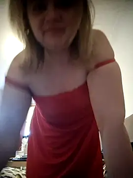 Snapshot of VitniKis chatting on 02/04/26, 07:03 VitniKis online show from 02/04/26, 07:03