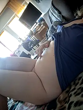 Snapshot of VitniKis chatting on 03/01/26, 10:17 VitniKis online show from 03/01/26, 10:17