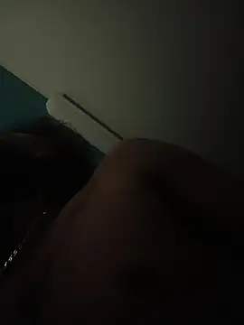 Snapshot of kauzZhomi chatting on 02/01/26, 11:53 kauzZhomi online show from 02/01/26, 11:53