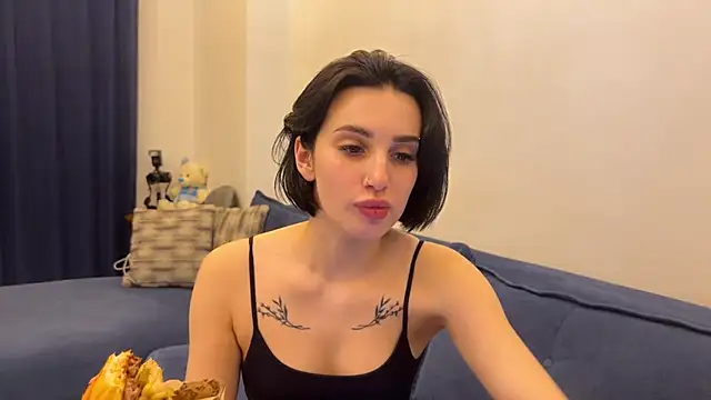 Snapshot of BlackFox_V chatting on 02/12/26, 10:27 BlackFox V online show from 02/12/26, 10:27