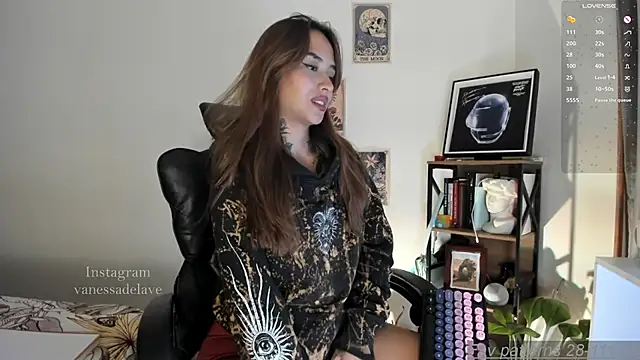 Vanessarte  online show from 07/16/26, 01:55