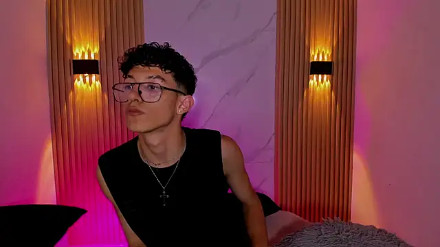 Christopher Hunter online show from 02/13/26, 08:05