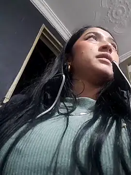 Snapshot of Maitebigboobs chatting on 02/03/26, 11:43 Maitebigboobs online show from 02/03/26, 11:43