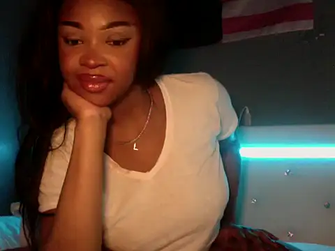 LuckyTonightx online show from 05/15/26, 07:59