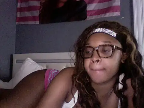 LuckyTonightx online show from 05/26/26, 05:58