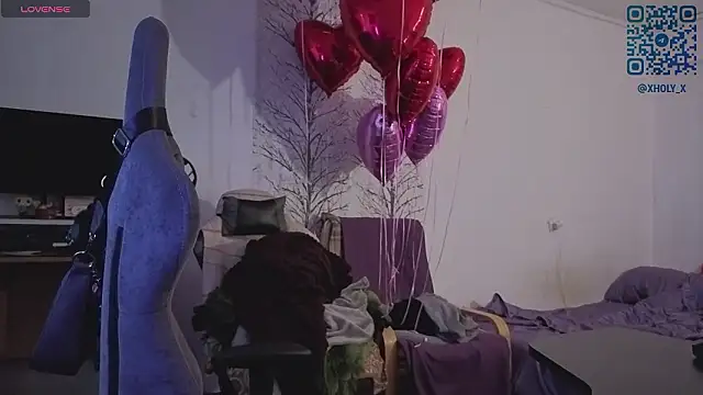 Snapshot of Holy_Kveta chatting on 02/16/26, 03:13 Holy Kveta online show from 02/16/26, 03:13