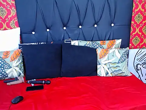 Snapshot of LADY-NESH chatting on 02/06/26, 04:32 LADY-NESH online show from 02/06/26, 04:32