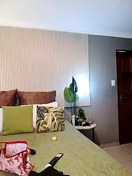 Snapshot of LADY-NESH chatting on 04/11/26, 07:45 LADY-NESH online show from 04/11/26, 07:45