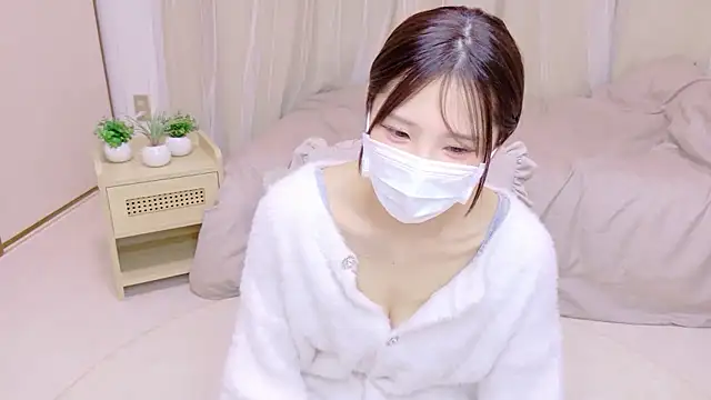 Snapshot of _MIYUnya chatting on 02/08/26, 01:03 MIYUnya online show from 02/08/26, 01:03