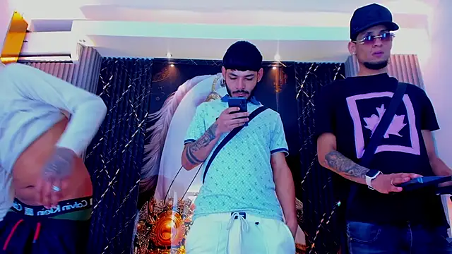 Snapshot of the_knights_of_the_night chatting on 02/03/26, 04:32 the knights of the night online show from 02/03/26, 04:32