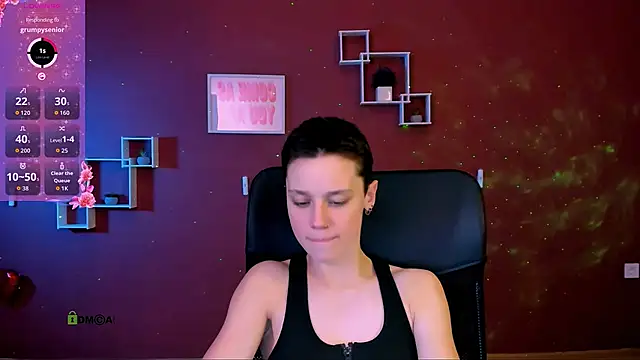 Snapshot of emi_fade chatting on 02/21/26, 03:02 emi fade online show from 02/21/26, 03:02