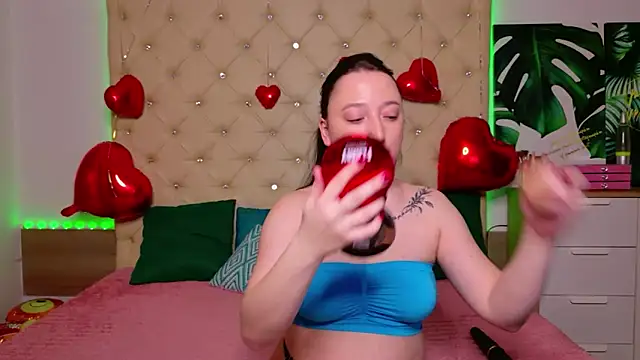 AwaMax online show from 02/17/26, 05:59